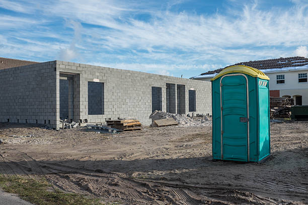 Best Portable restroom trailer rental  in Kenner, LA
